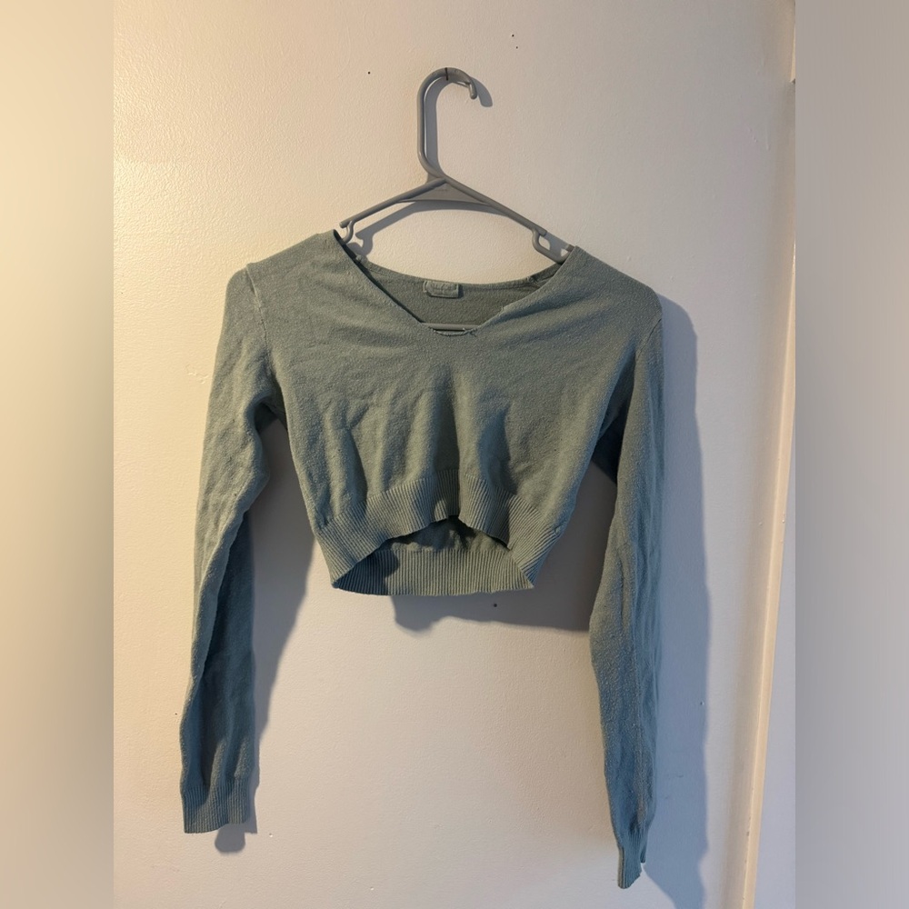 Sage green cropped long sleeve top